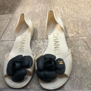 CHANEL jelly shoes